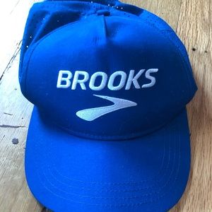 Brooks hat